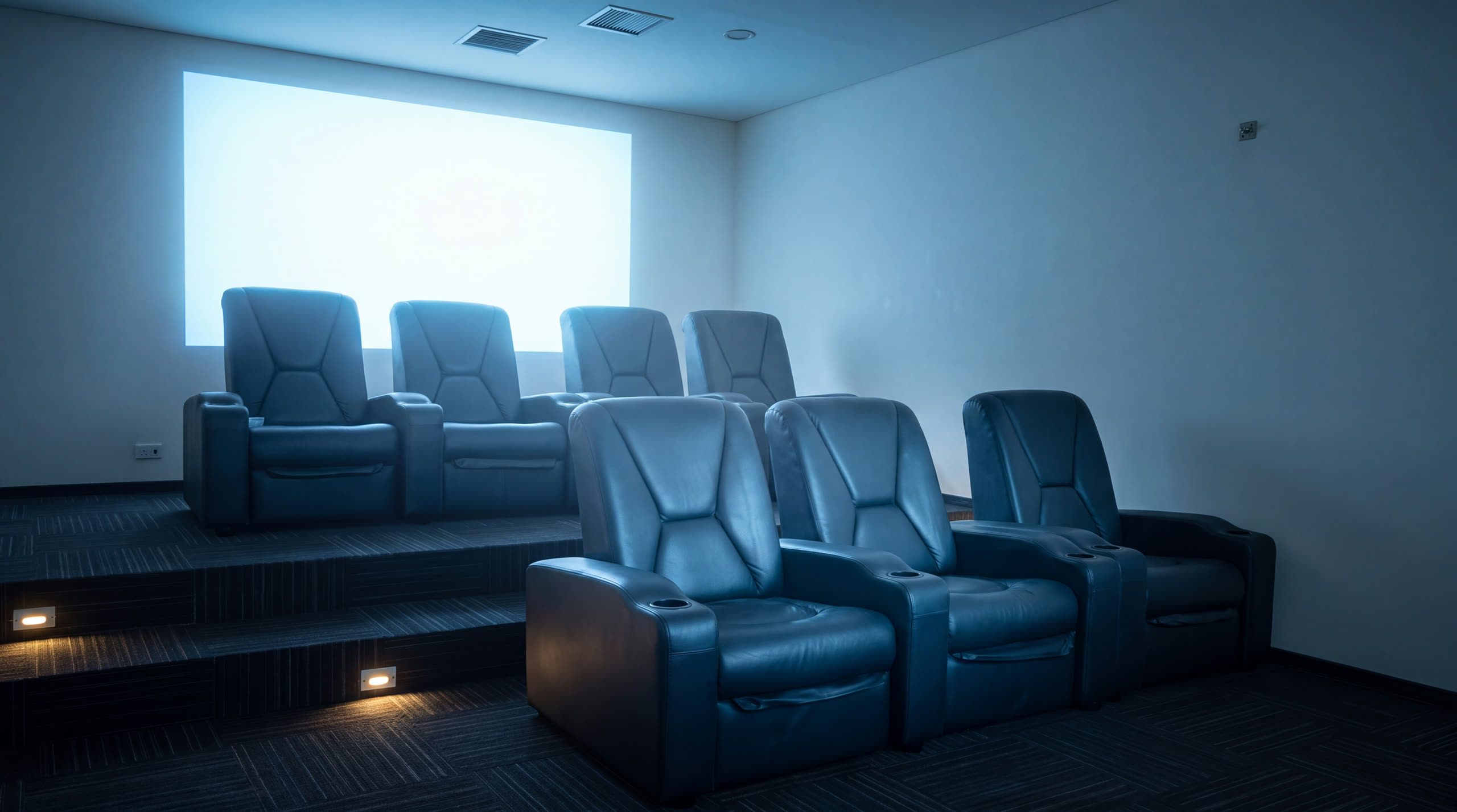 Recreación del cine con la pantalla encendida